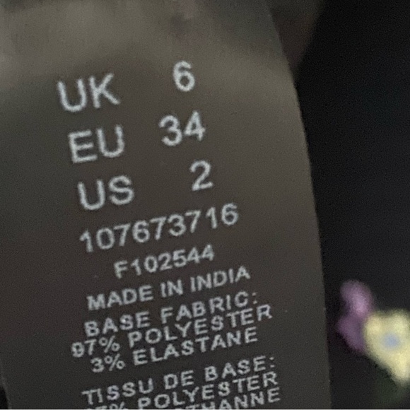 ASOS NWT Black Quilted Mini 90s Dress Babydoll w Ditsy Floral Embroidery Size 2 - Picture 7 of 9